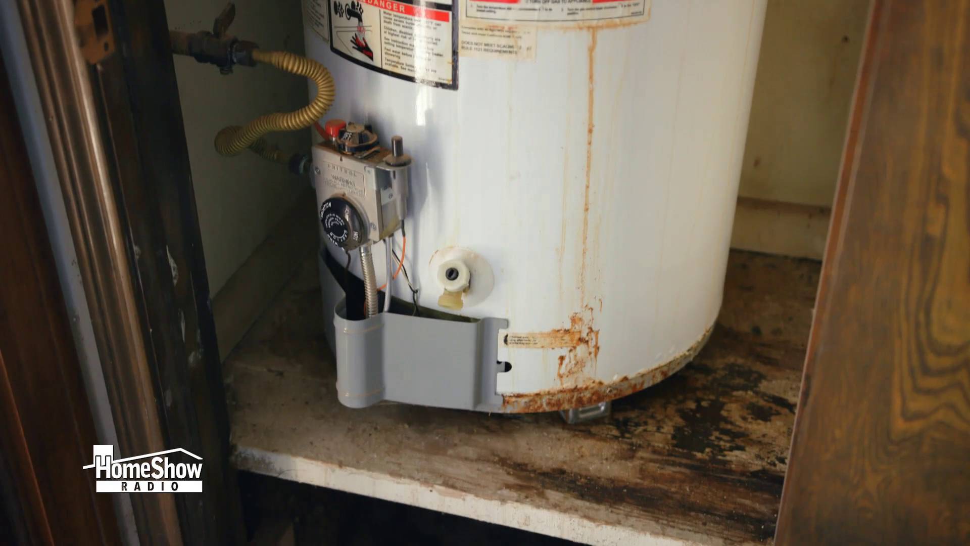 A Water Heater Leak Can Cause 40 Gallon Leaks Without Notice (VIDEO)